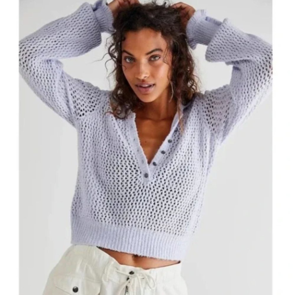 Free People Snowdrift Pullover  in Peri Ice Size Small NEW